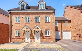 Nec Exhibitor Home, Stay Near Birmingham Airport